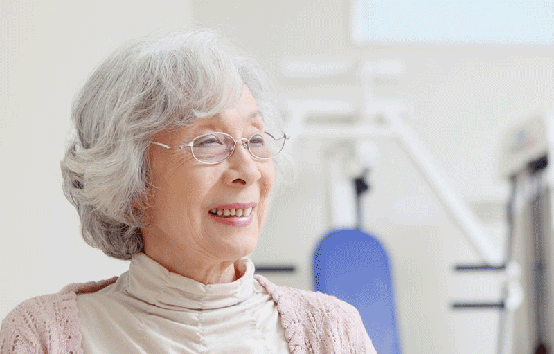 アルツハイマー型認知症とは？原因や症状・介護での対応のポイントを解説