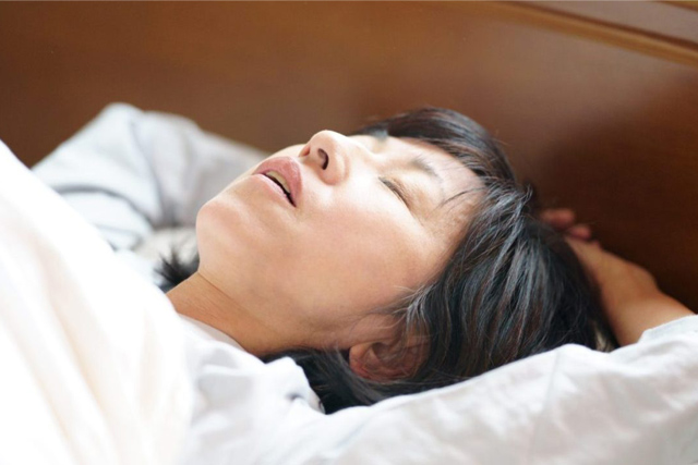 「いびき」や「眠気」は『睡眠時無呼吸症候群』のサイン? 自宅でできる検査の流れ【医師解説】
