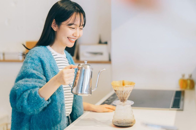 朝のコーヒーに大腸がんの予防効果? 「本当に大切な対策」を専門医が解説