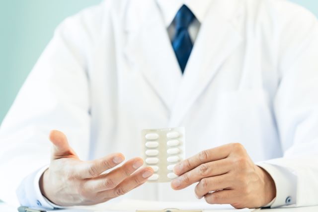 不眠症改善に効果的な薬を薬剤師が解説 服用時の注意点は?