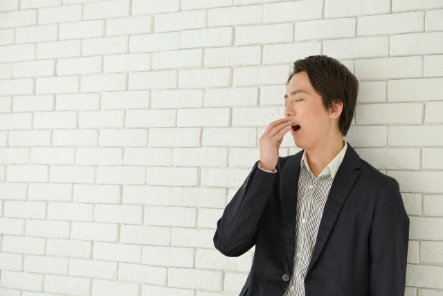 花粉症の薬を飲むとどうして眠くなるの？ 眠くなりにくい市販薬の選び方を薬剤師に聞く