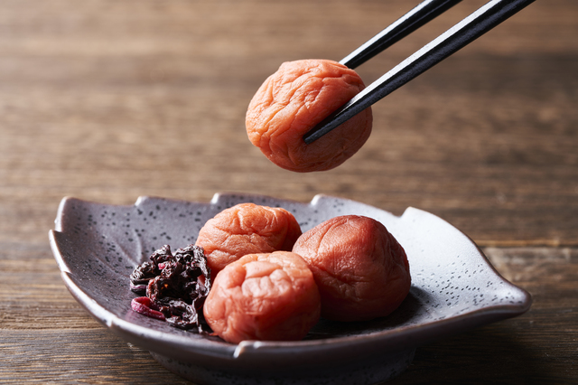 塩分が気になる「梅干し」を健康的に食べるポイントは？【管理栄養士解説】
